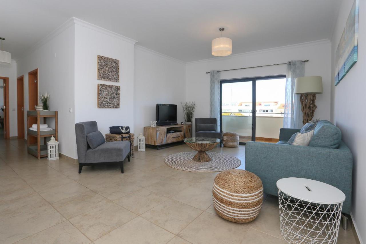 3 Bedroom Apartment With Indoor Pool Central Lagos Esterno foto