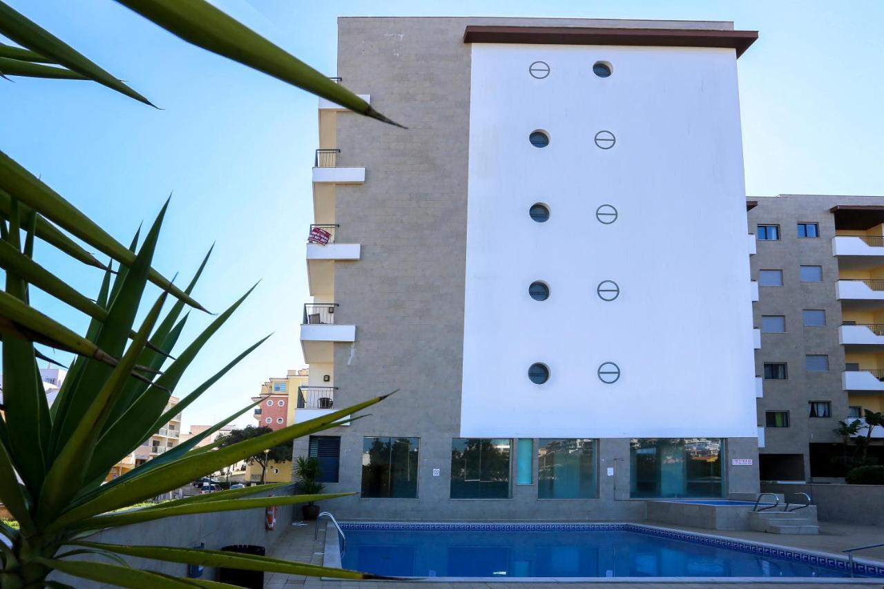 3 Bedroom Apartment With Indoor Pool Central Lagos Esterno foto