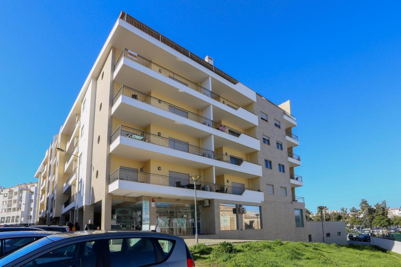 3 Bedroom Apartment With Indoor Pool Central Lagos Esterno foto