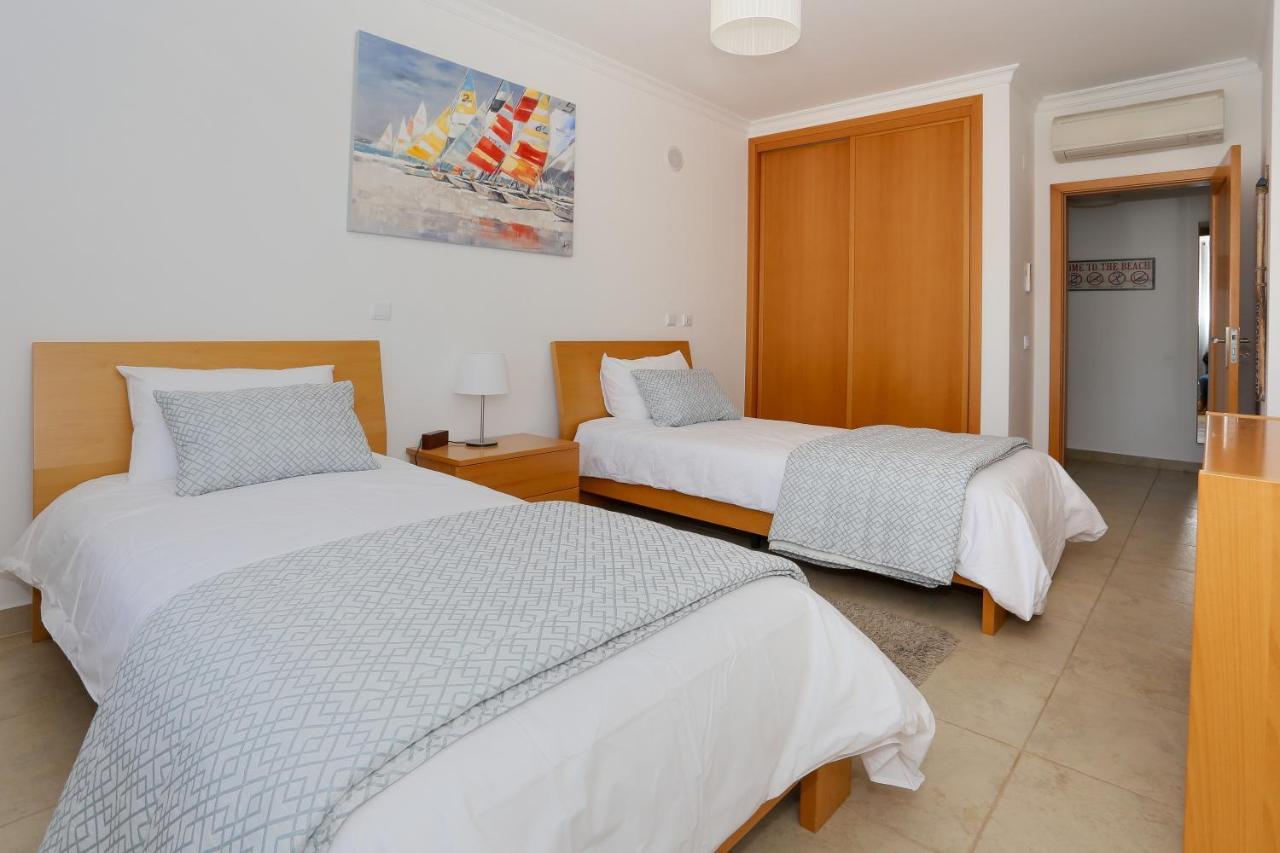 3 Bedroom Apartment With Indoor Pool Central Lagos Esterno foto