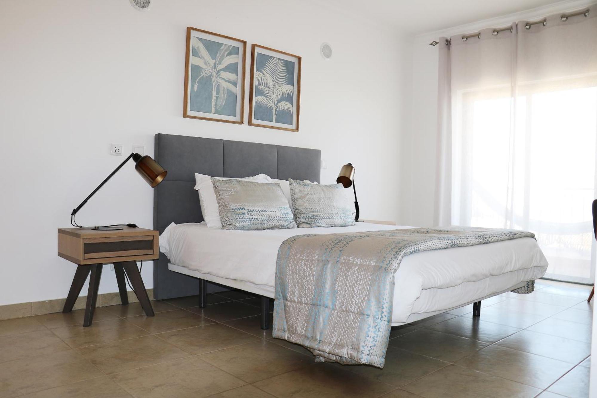 3 Bedroom Apartment With Indoor Pool Central Lagos Esterno foto