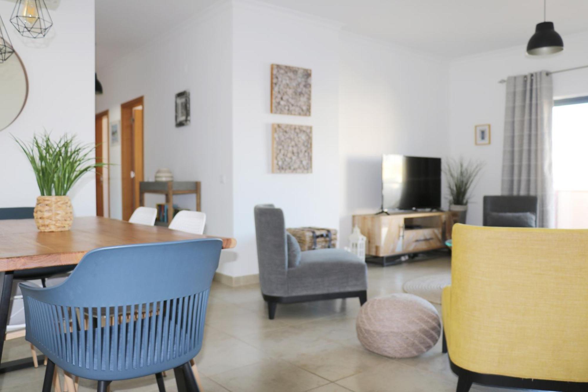 3 Bedroom Apartment With Indoor Pool Central Lagos Esterno foto