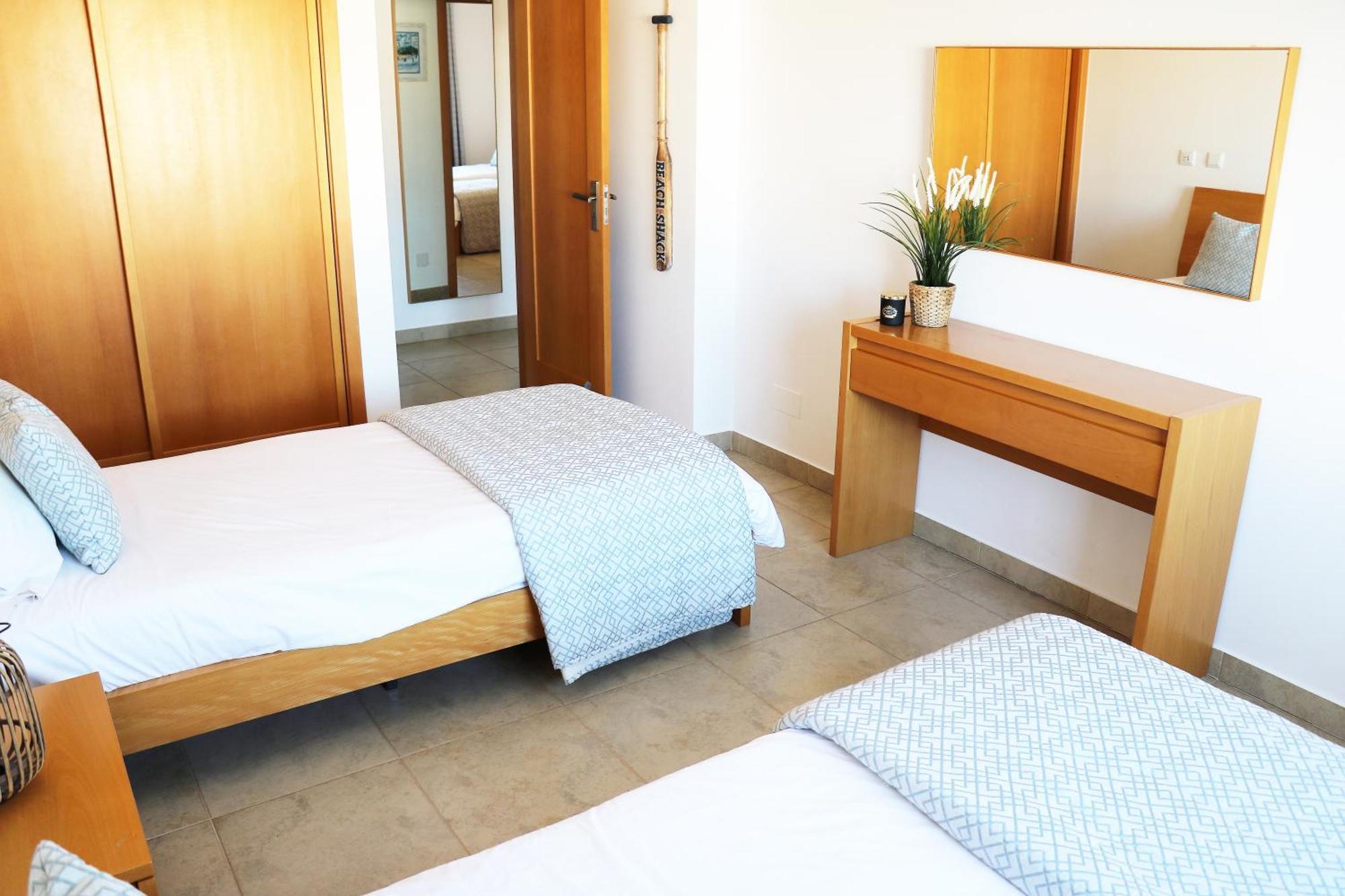 3 Bedroom Apartment With Indoor Pool Central Lagos Esterno foto