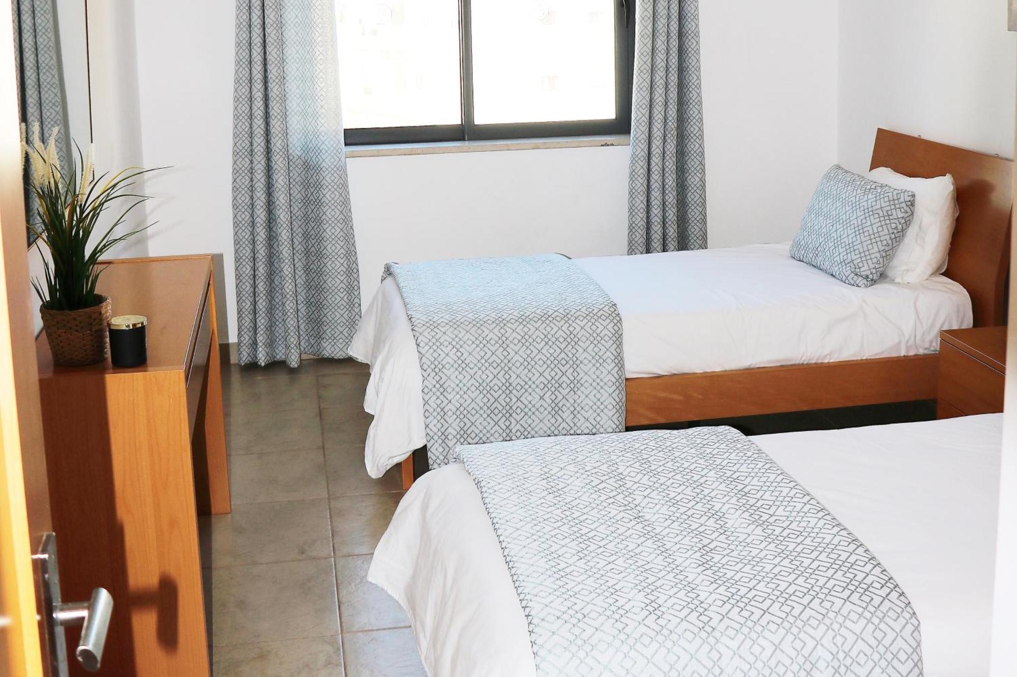 3 Bedroom Apartment With Indoor Pool Central Lagos Esterno foto